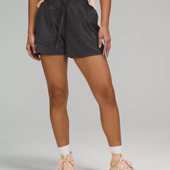 Lululemon Dance Studio HR Short 3.5" Black Size 4 - Picture 3 of 9